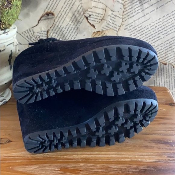 Prada - Picture 3 of 5